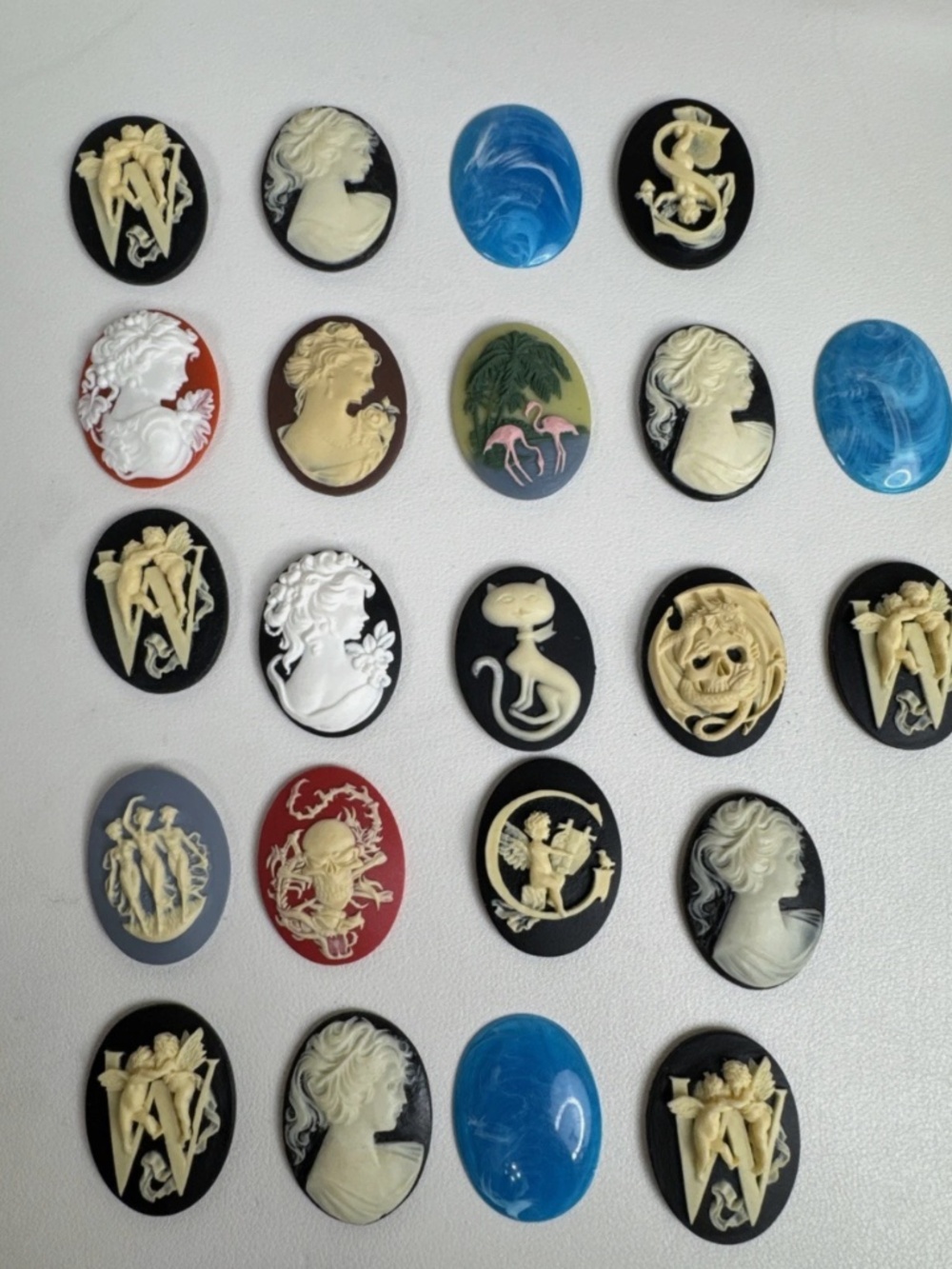 22 - 40x30mm Mixed Letter, Animal, Cameo Cabochons